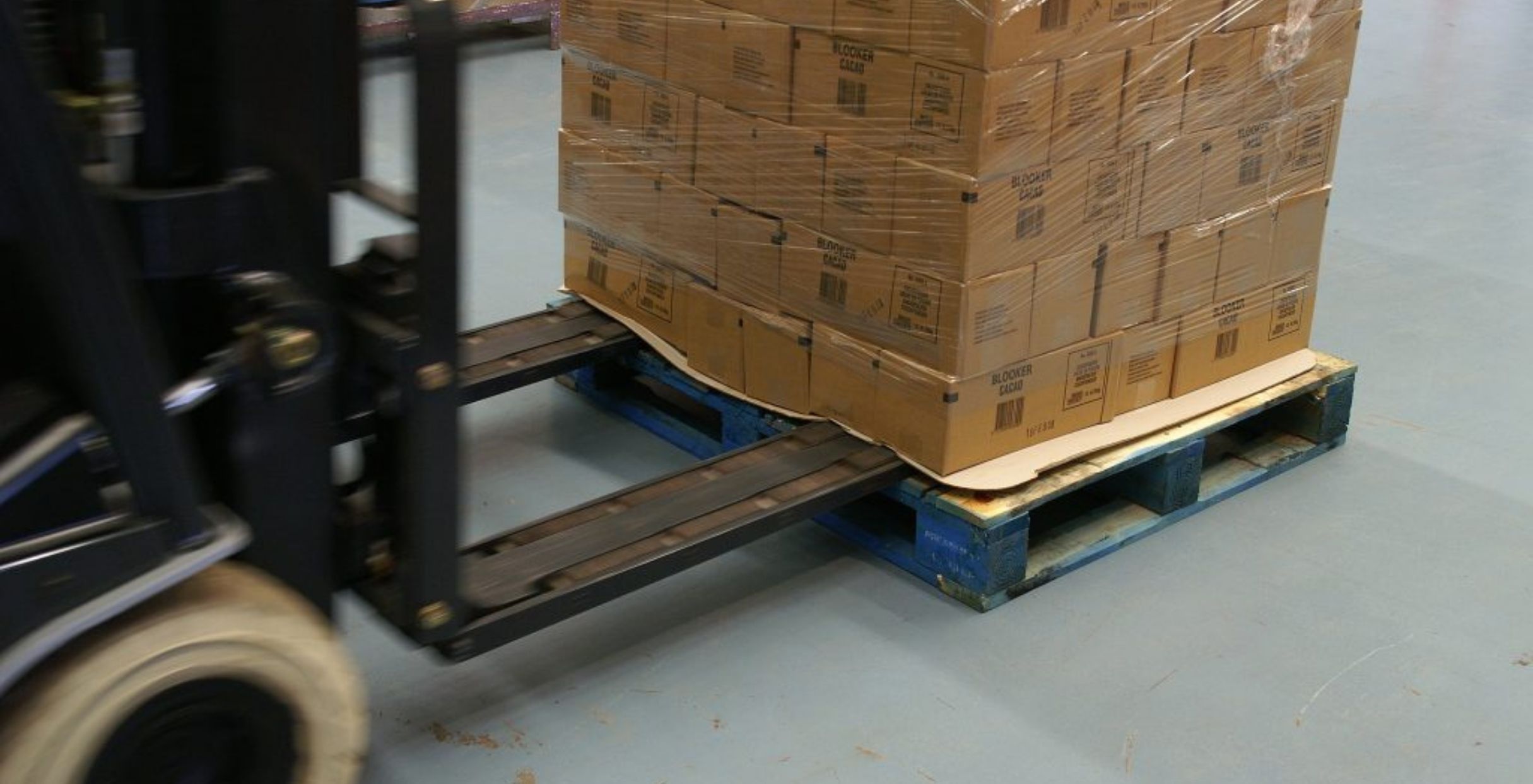 Rehausse de palette en carton unidirectionnel durable