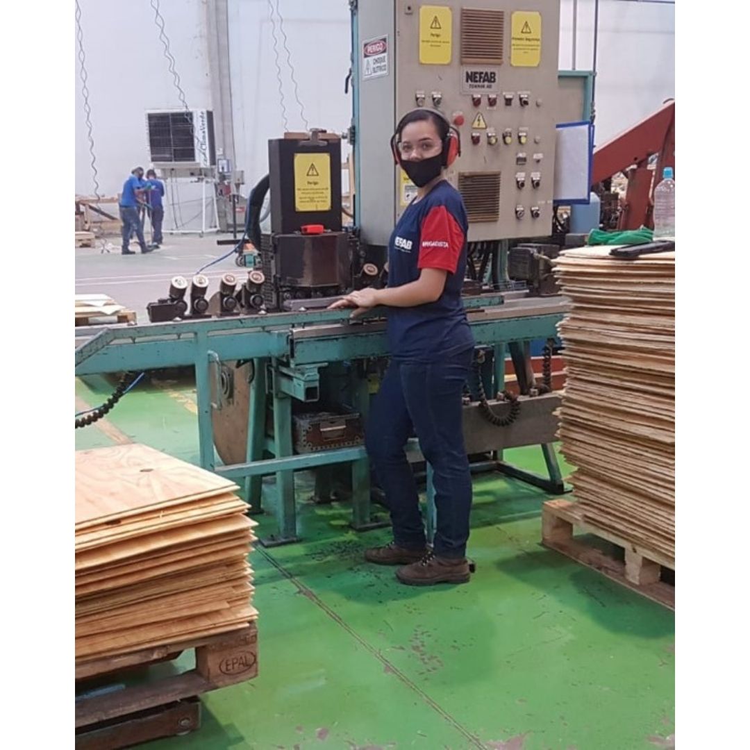 <h5>MAIARA, BRAZIL<br />Manufacturing Operator, Nefab Ca&ccedil;apava</h5>
<p>Mayara is studying Engineer with focus in Manufacturing and she found the opportunity to start her career with Nefab.</p>
<p><em>&ldquo;I was hired in the middle of the Covid-19 pandemic, recommended by a friend of mine. Nefab believed and still believes in my potential. The best feeling is when I see the products ready for shipment and I realize that I was part of the process. It makes me very happy and proud. Always believe in your potential and don't let anyone tell you you can't do something."</em></p>